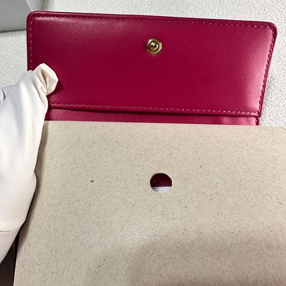 NWOT Authentic Vivienne Westwood Saffiano orb unisex short wallet - Picture 7 of 15